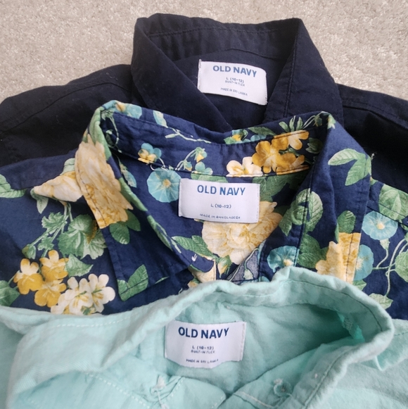 Old Navy Other - Old Navy Floral and Solid Shirts Bundle